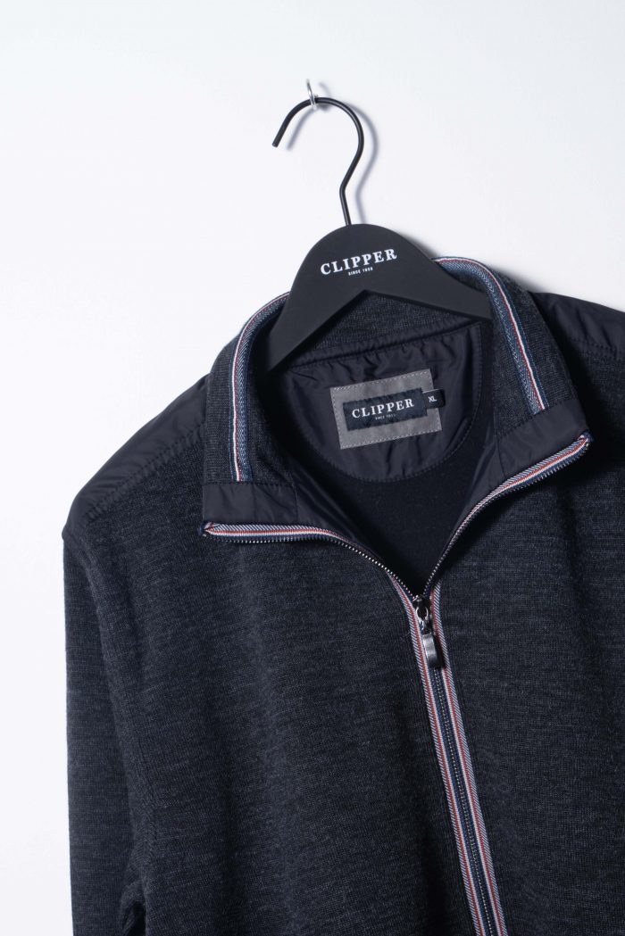 Dundee cardigan • stand up collar - Image 4