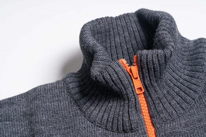 Saltum cardigan • stand up collar - Image 3